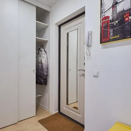 Студия У Метро Пушкинская Apartament